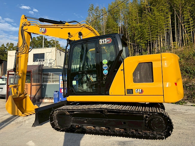CATERPILLAR 313GC (Excavators at Osaka, Japan)